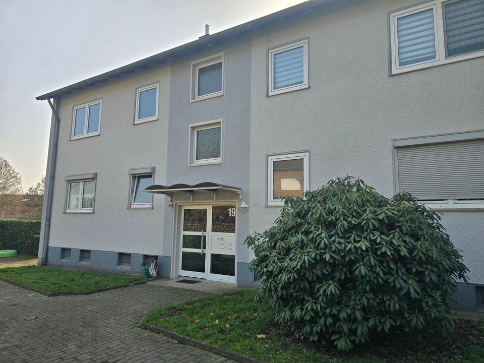 Erstbezug nach Renovierung! 2 Zimmer mit Balkon - Foto 1