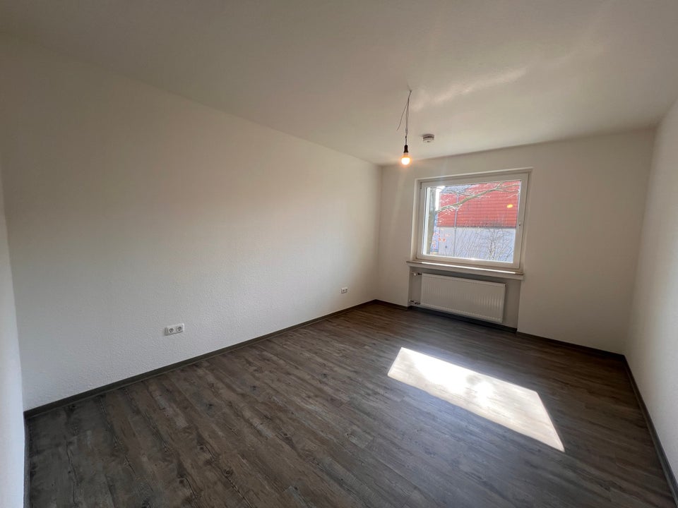 Helle Wohnung im EG frei! - Photo 2