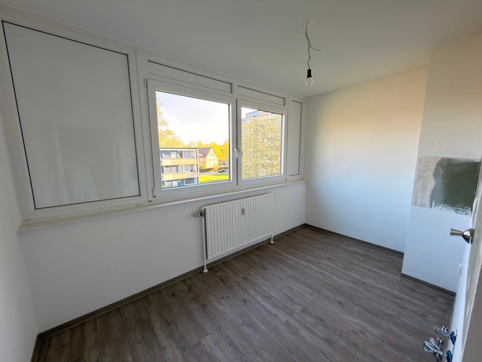 Frisch tapezierte Wohnung sucht nette Familie - Photo 5