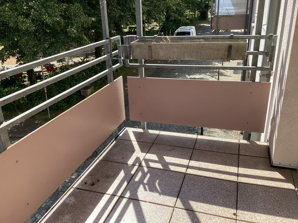Gepflegte 2-Zimmer-Wohnung für Senioren frei! - Foto 2