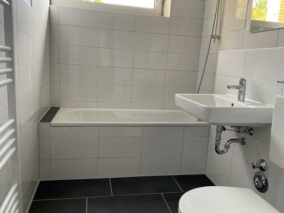 Familienwohnung mit Blick ins Grüne - Photo 5