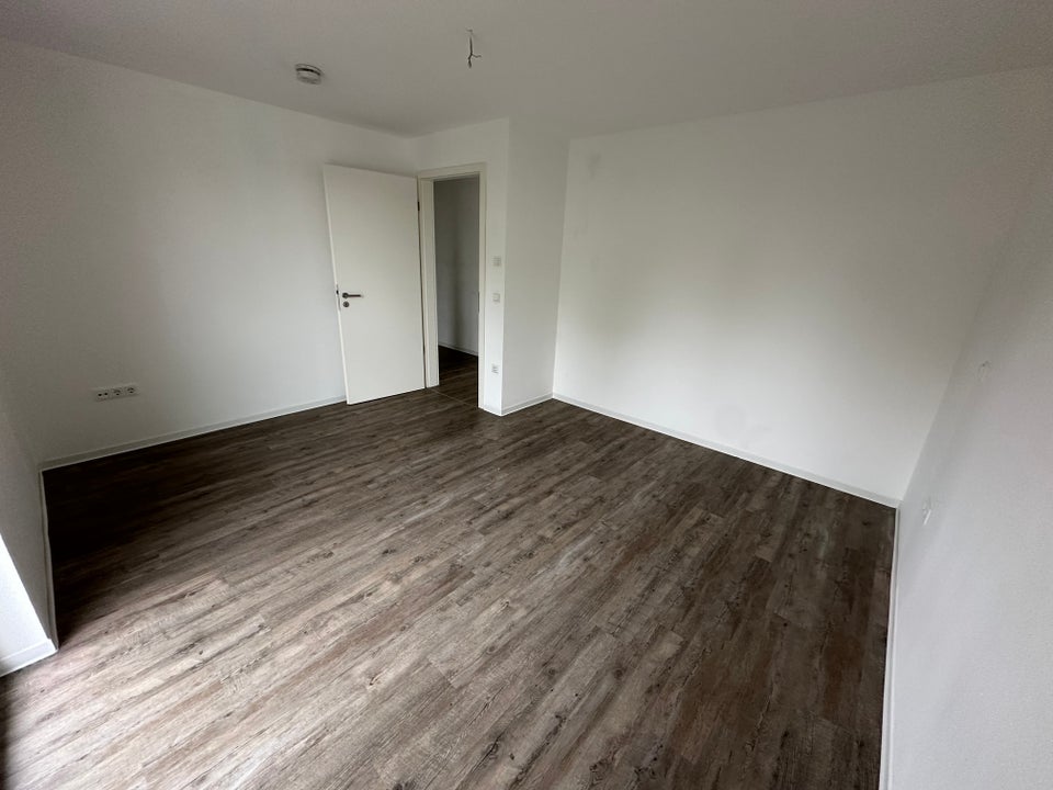 Moderne 2-Zimmer-Wohnung inkl. Einbauküche und großer Balkon! - Foto 2