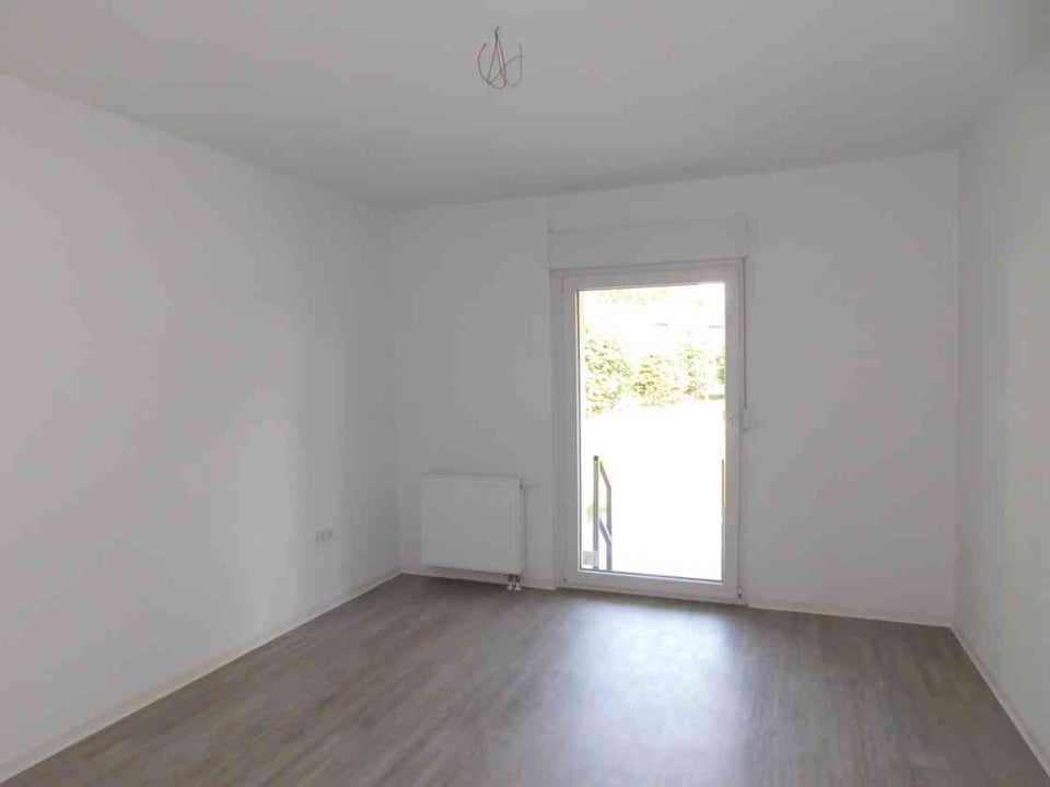 Nachmieter kurzfristig gesucht: Gemütliche 1,5-Raum-Wohnung mit Terrasse - Foto 1