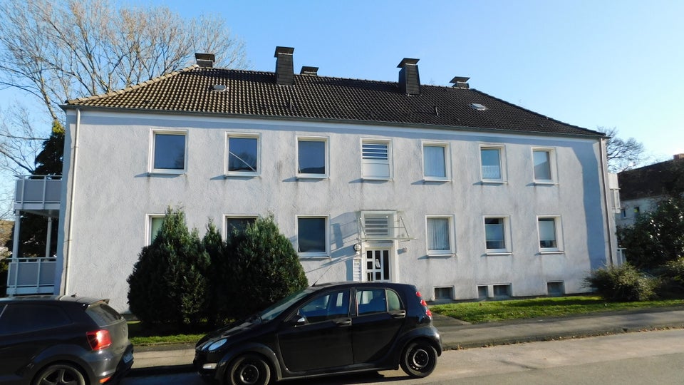 Single Wohnung im Erdgeschoss mit neuem Duschbad und neu einzugsbereit renoviert! - Foto 2