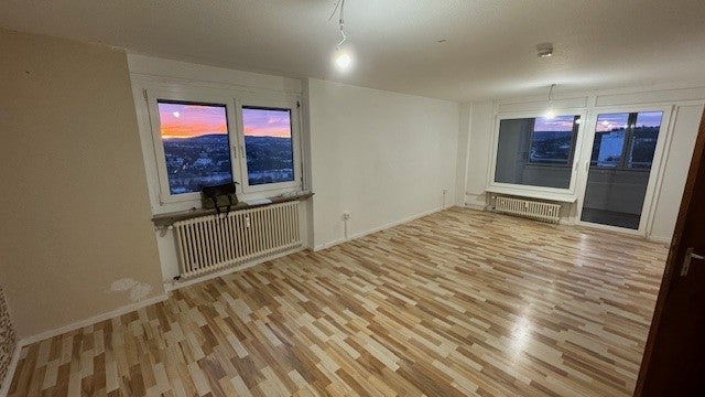 Preisgünstige und großzügige 4,5-Zimmer-Wohnung - Foto 1