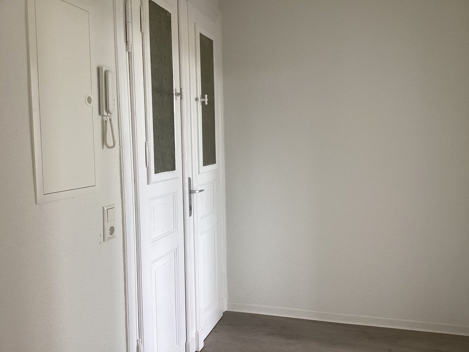 Helle Zweizimmerwohnung - renoviert! - Foto 4