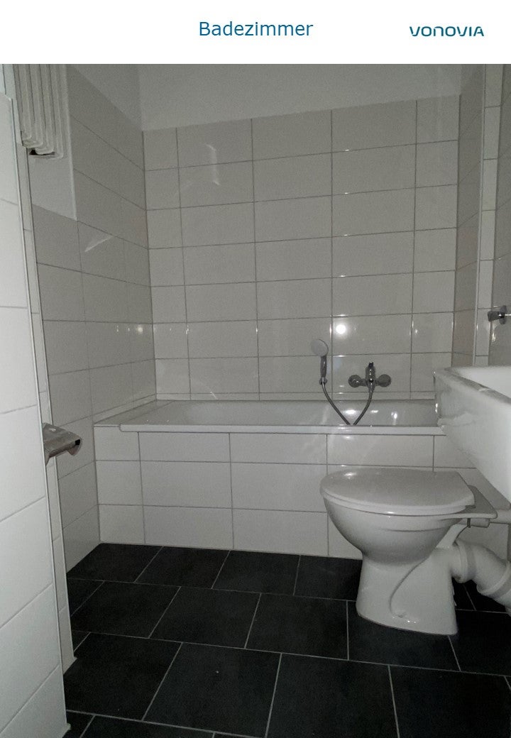 Renovierte 3-Zimmer-Wohnung mit Blick ins Grüne - Photo 3