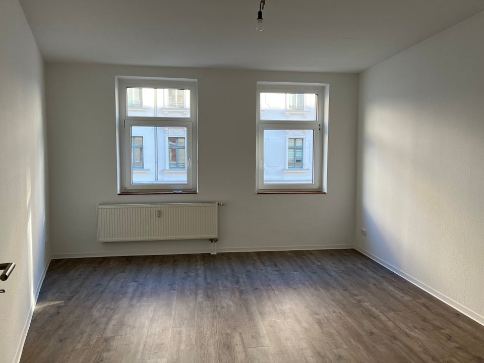 Sanierte 2-Zimmer-Wohnung mit Balkon - Photo 1