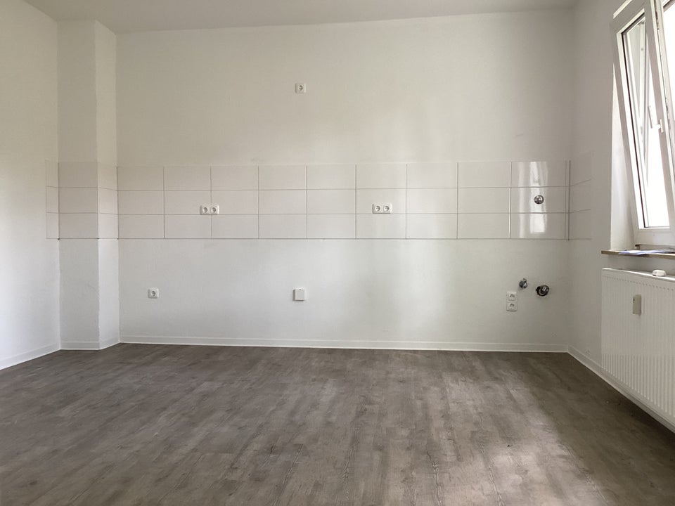 Gemütliche 2-Zimmer Wohnung mit saniertem Duschbad - Photo 1
