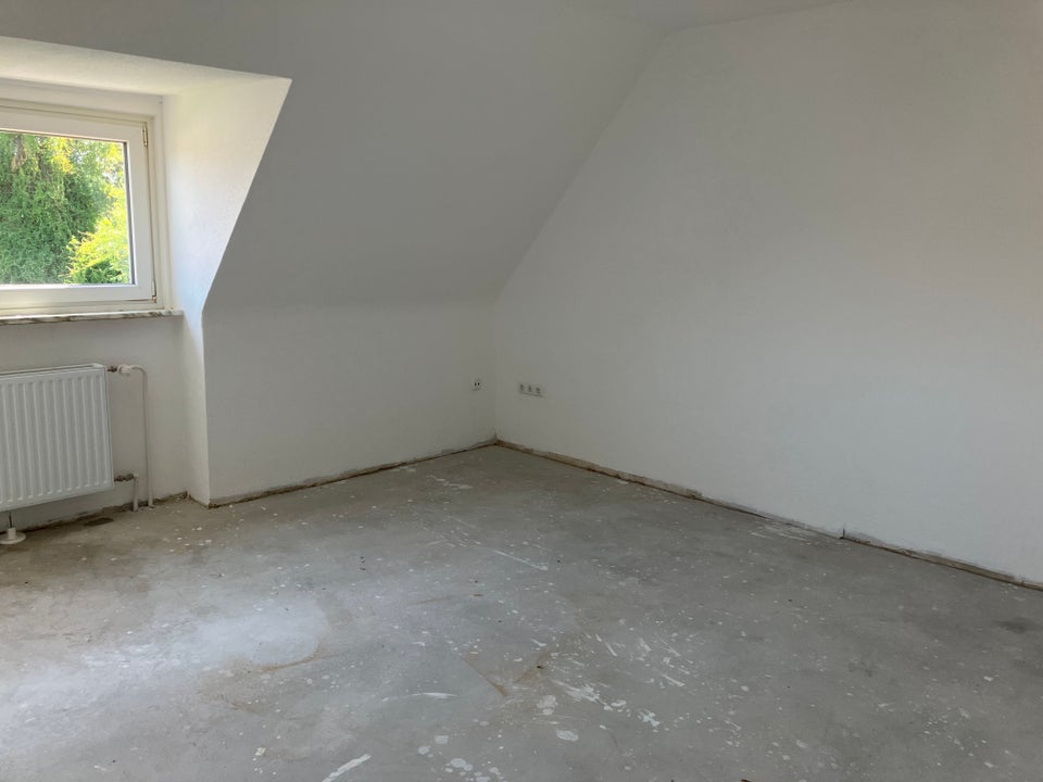 Das Glück hat ein Zuhause: praktische 3-Zi.-DG - Foto 3