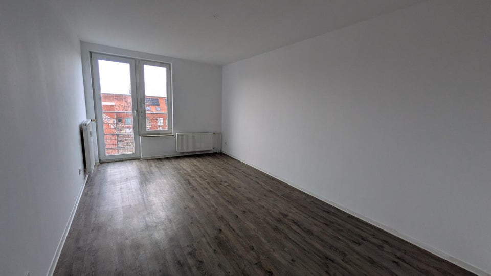 Bezugsfertige 4- Zimmer- Wohnung - Photo 3