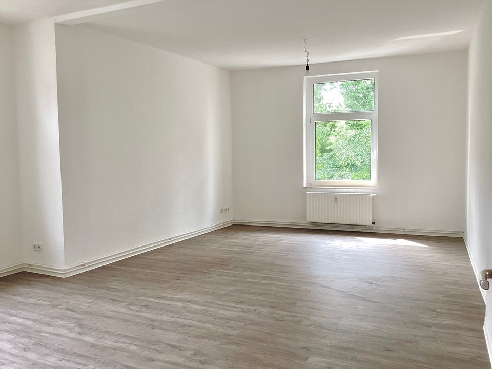 Geräumige 3-Zimmer Wohnung mit Balkon - frisch renoviert! - Photo 1