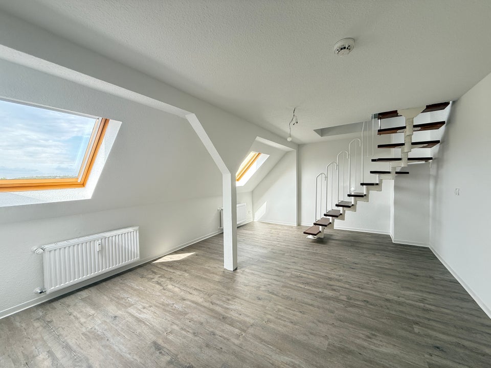 Sanierte Maisonette-Wohnung wartet auf Ihren Einzug! - Foto 3