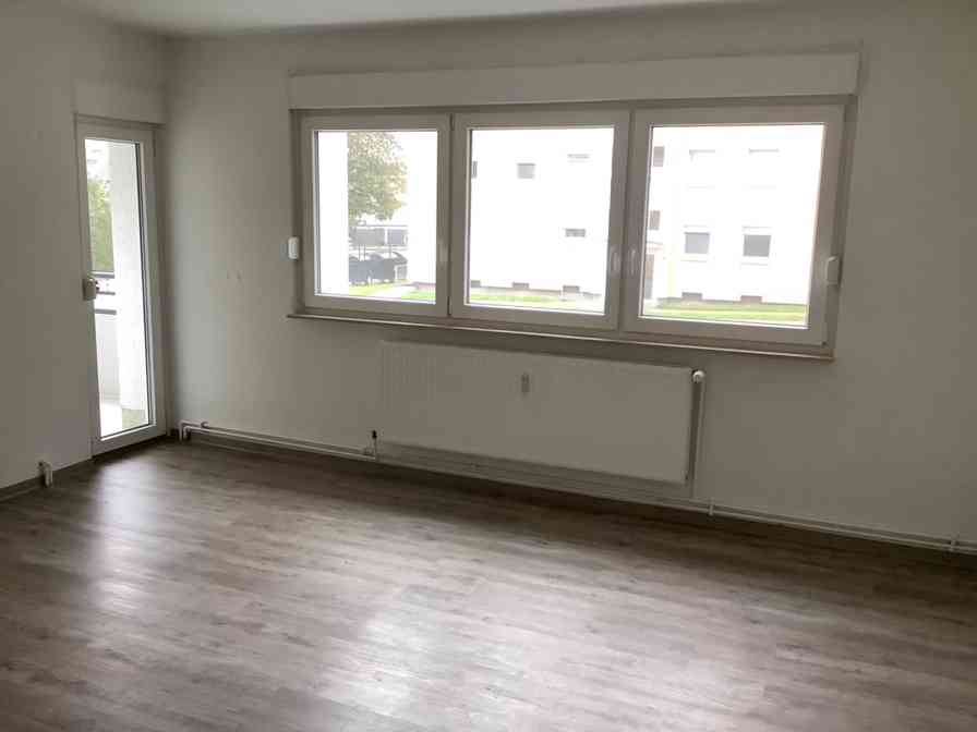 3 Zimmer-Wohnung mit Balkon im modernisierten Wohnhaus in Schildesche zu vermieten - Photo 1