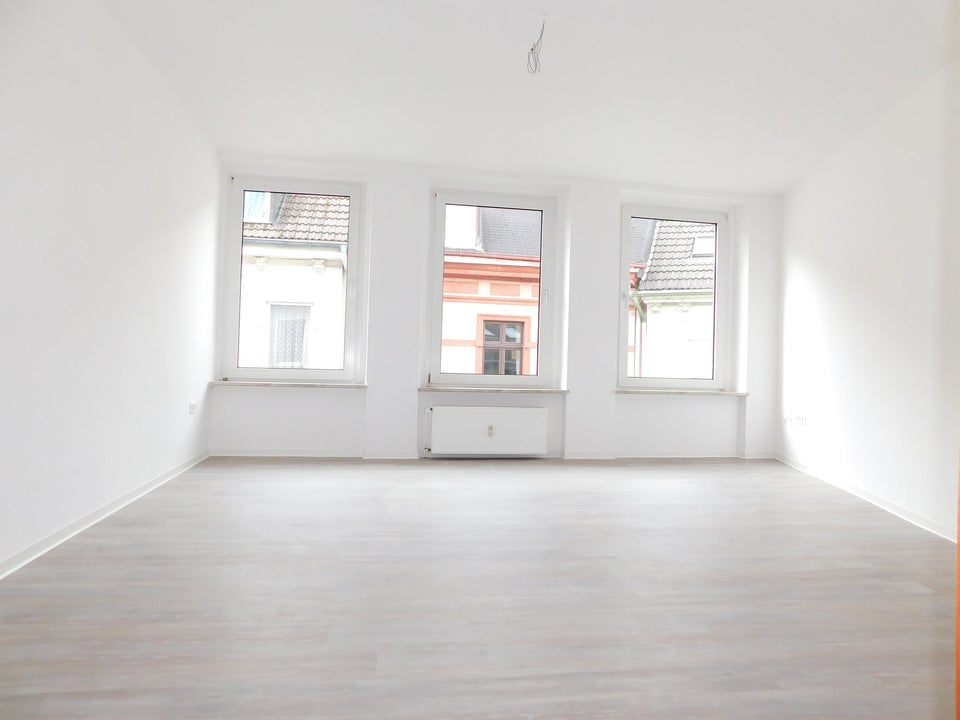Gemütliche 3-Zi.-Whg. mit neuem Boden in Elberfeld - Photo 1
