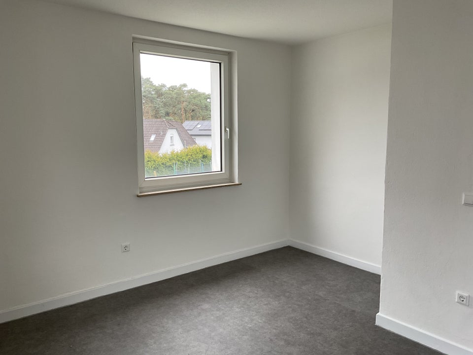 2-Zimmer Wohnung mit großzügiger Küche in gepflegter Grünanlage - Photo 1