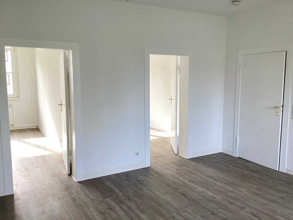 Rundum wohlfühlen: gemütliche 3-Zimmer-Wohnung mit Loggia zum Innenhof - Foto 4
