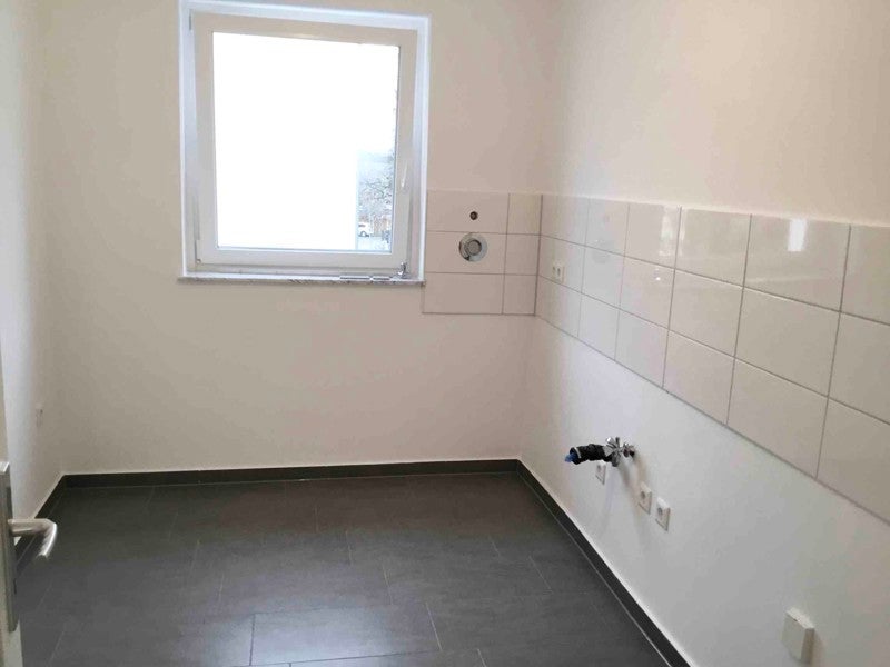 Moderne 2-Zimmer-Wohnung mit Tageslichtbad und Balkon - Foto 2