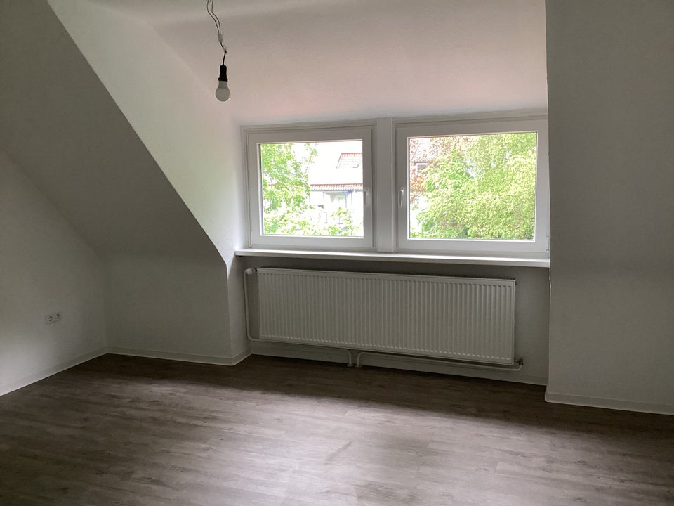 Barsinghausen am Deister: Frisch renovierte Wohnnung ca. 49 m² sofort verfügbar - Foto 4