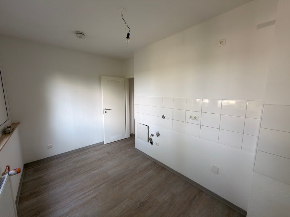 Ihr neues Zuhause: interessante 3,5-Zimmer-Wohnung - Photo 2