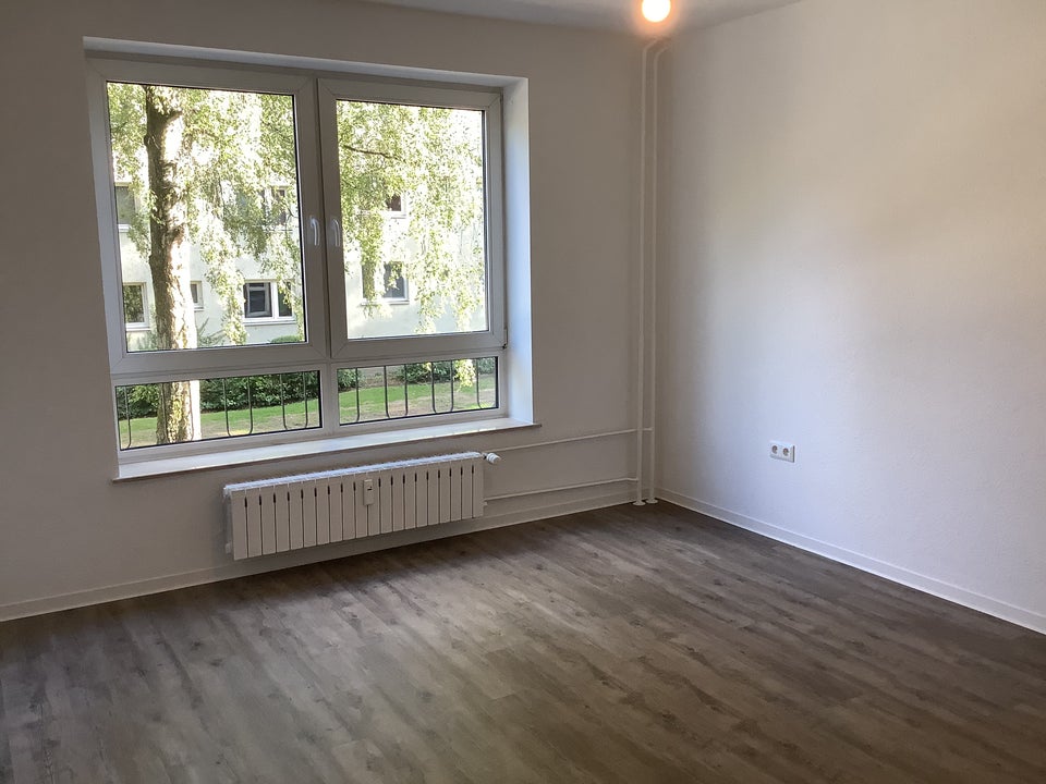 Renovierte 2-Zimmer Wohnung zur zeitnahen Anmietung frei - Foto 4