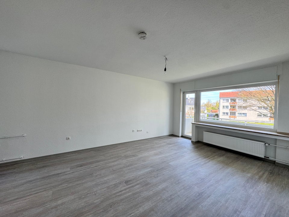 tolle, großzügige 3,5-Zimmer-Wohnung in ruhiger Lage - Foto 1