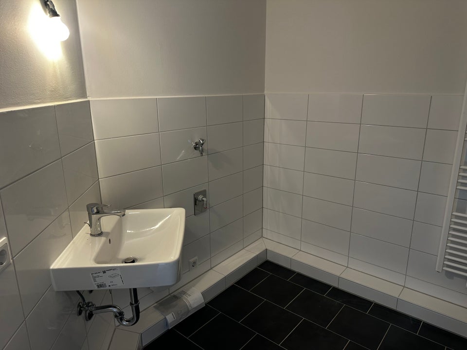 Schöne Wohnung: individuelle 2,5-Zimmer-Wohnung mit Ausblick - Photo 3