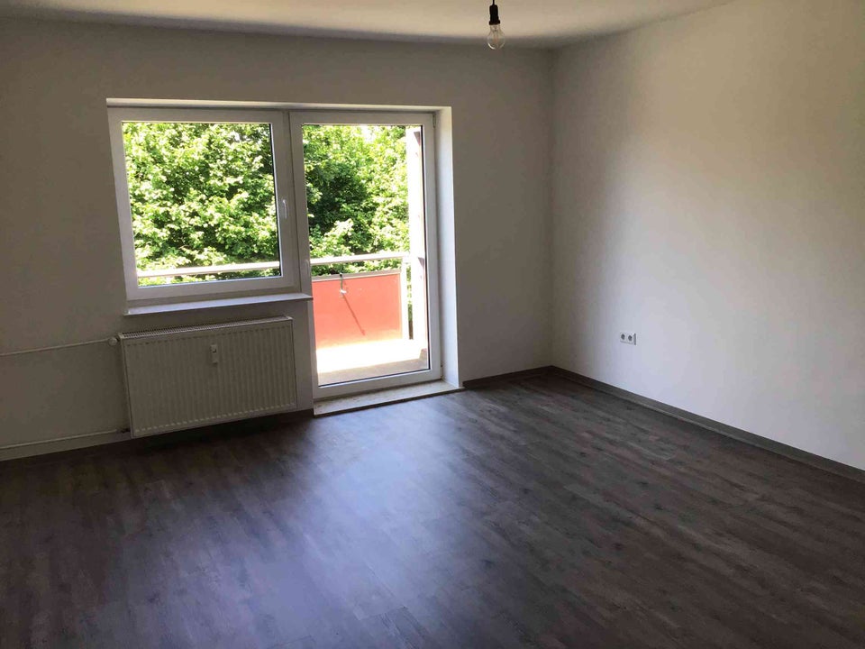 4 Zimmer-Wohnung, frisch saniert - Foto 1