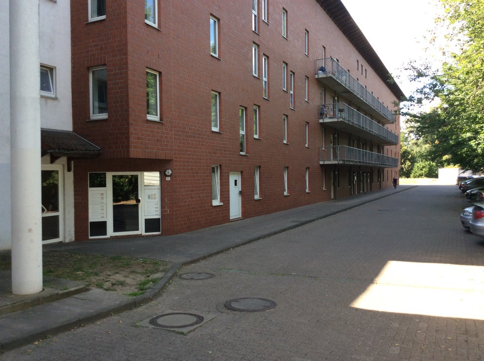 Gepflegte 2,5-Zimmer-Wohnung mit Terrasse - Photo 3