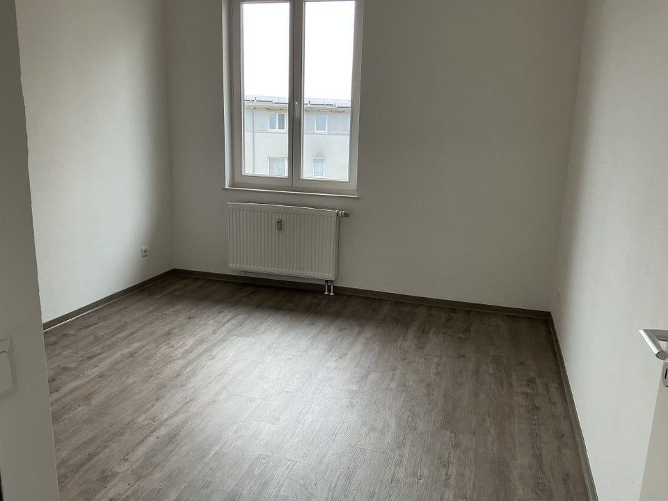 Miet mich - interessante 2,5-Zimmer-Wohnung mit Ausblick - Foto 1
