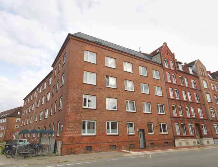 Miet mich - zentrale 2,5-Zimmer-Wohnung - Photo 3