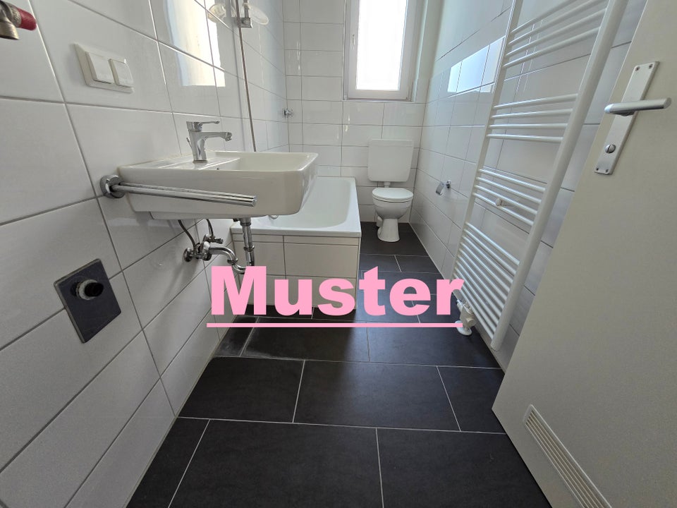 3-Zimmer-Wohnung mit neuem Bad+ Design-Vinyl-Böden in Oberbilk - Foto 4