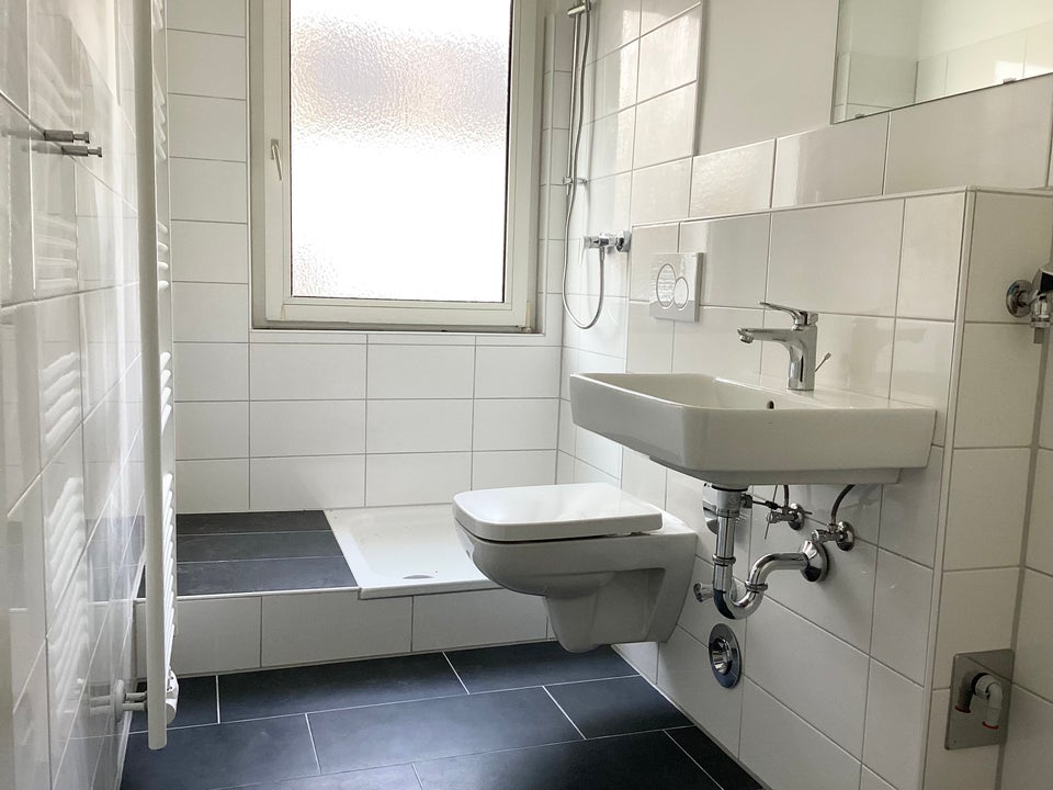 Barsinghausen: 61 m² Wohnung mit 3 Zimmern und Tageslichtbad - Photo 2