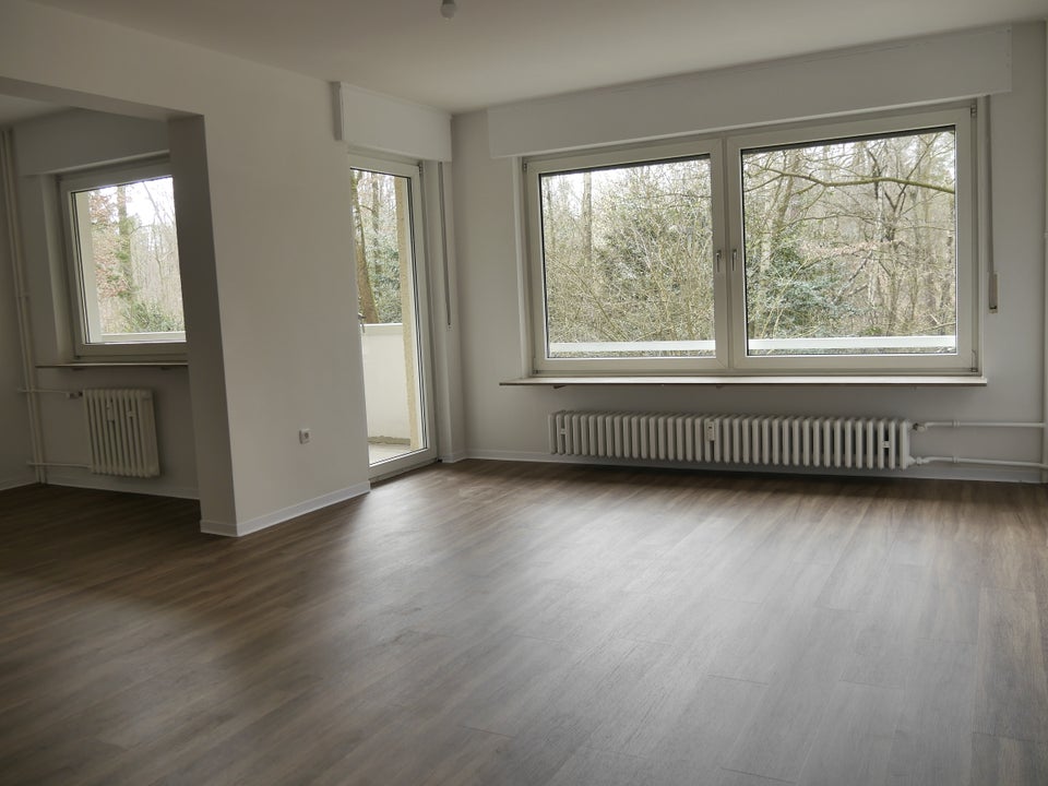 Schöne 3-Zimmer-Wohnung mit Tageslichtbad und Balkon in Neu-Isenburg zu vermieten - Photo 1