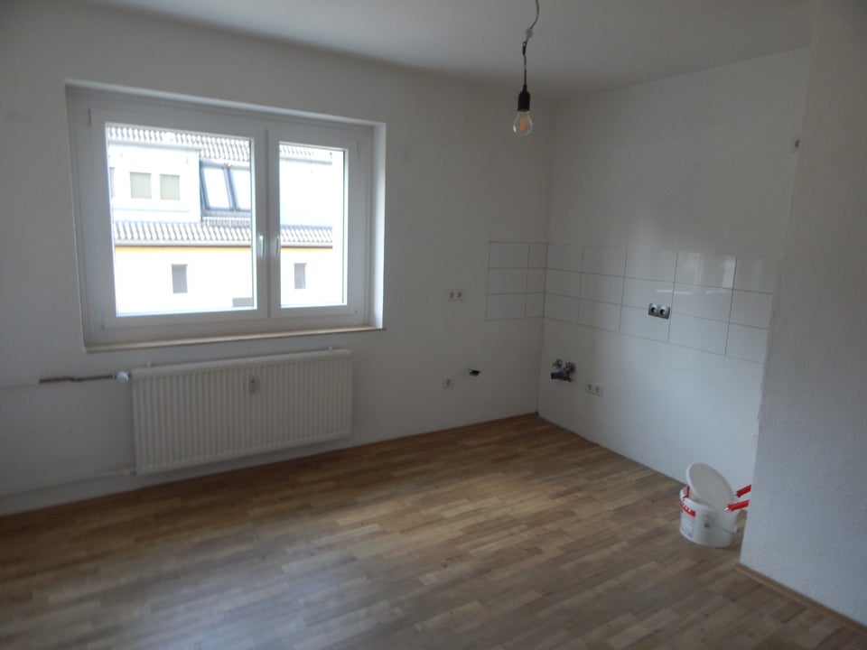 Bezugsfertige 2-Zimmer-Wonung in zentrumsnaher Lage! - Photo 1