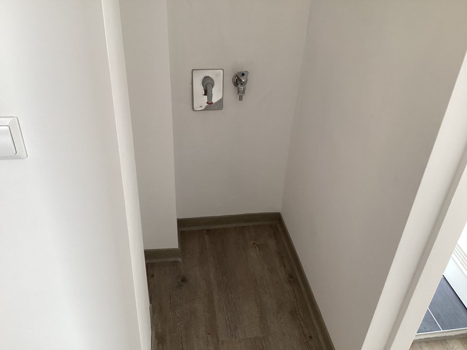 Nette Nachbarn gesucht: sanierte 2,5-Zimmer-Wohnung inmitten der Lübecker Altstadt. - Photo 4
