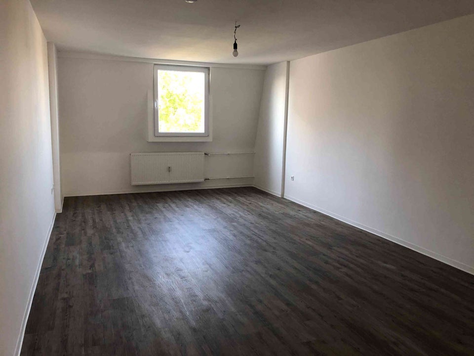 Modernisierte 1- Zimmer-Wohnung - Photo 5