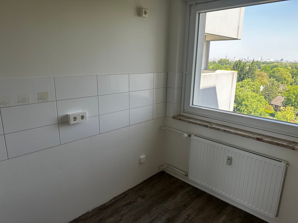 Blick über Hamburg: 3-Zimmer-Wohnung mit Balkon - Foto 2