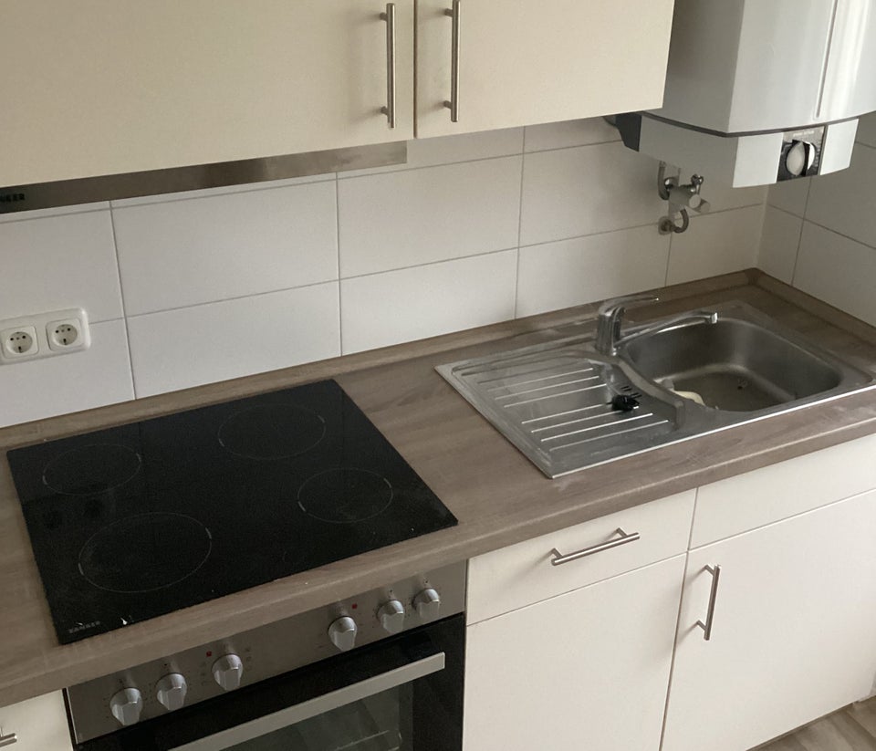 Gepflegte 3-Zimmer-Wohnung mit Einbauküche - Foto 3