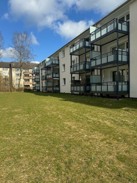 Attraktiv! 3-Zimmer-Wohnung,frisch saniert - Photo 2