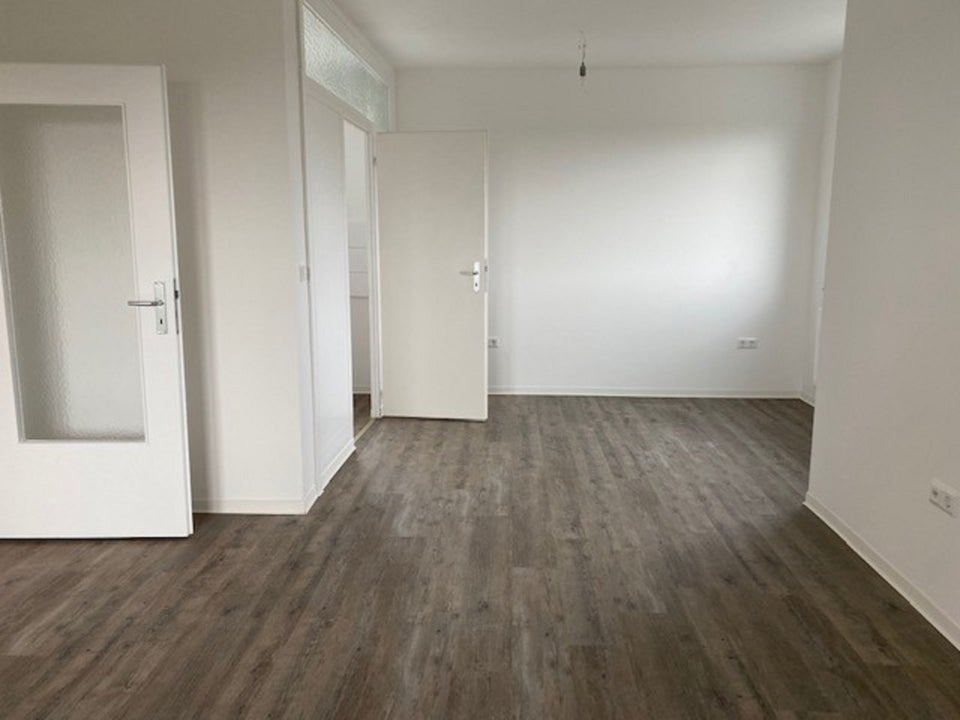 Renovierte 3-Zimmer-Wohnung mit Balkon - Foto 5