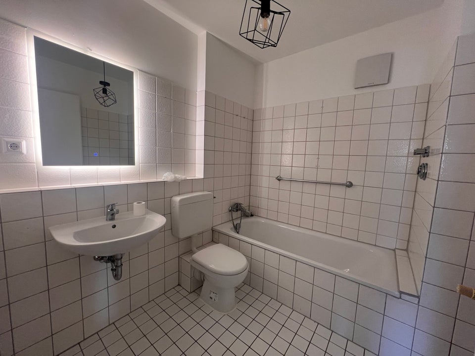 Großzügige, schöne 3-Zimmer-Dachgeschosswohnung! - Foto 5