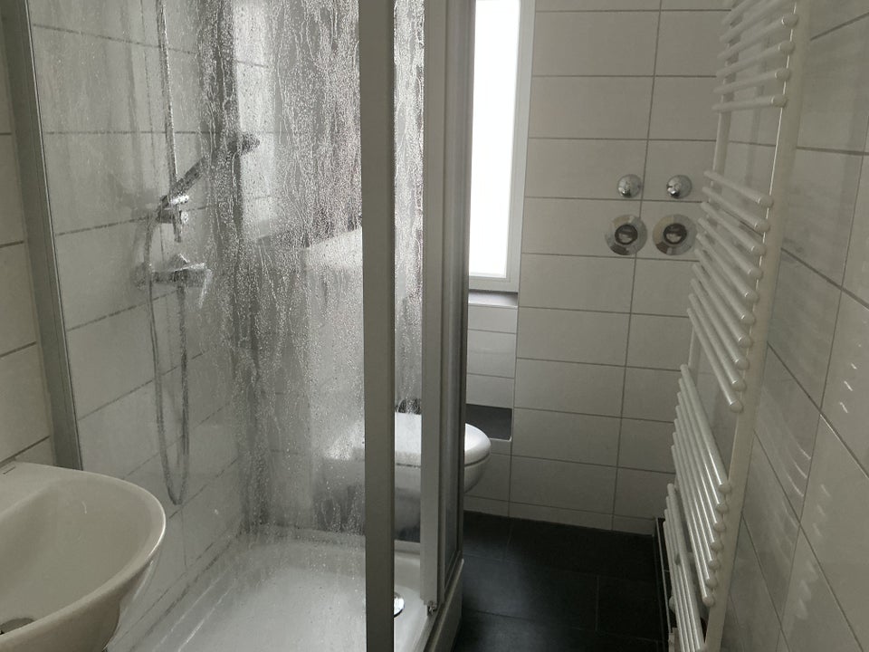 Sanierte 2-R Wohnung mit Balkon zu vermieten - Foto 1