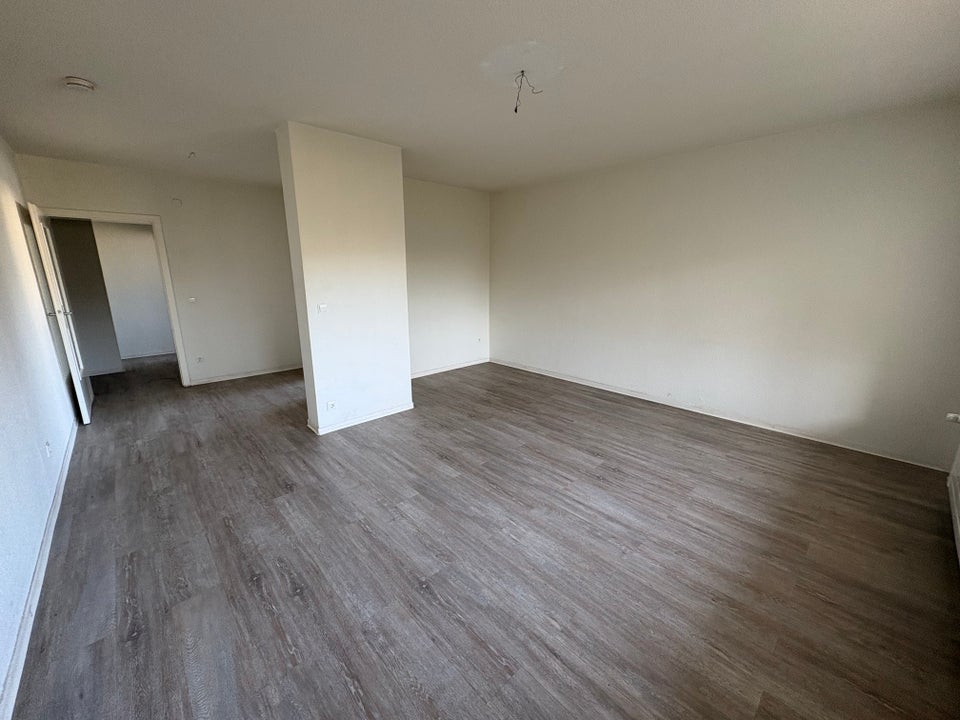 Praktische, komplett renovierte 1,5-Zimmer-Single-Wohnung mit Balkon - Foto 2