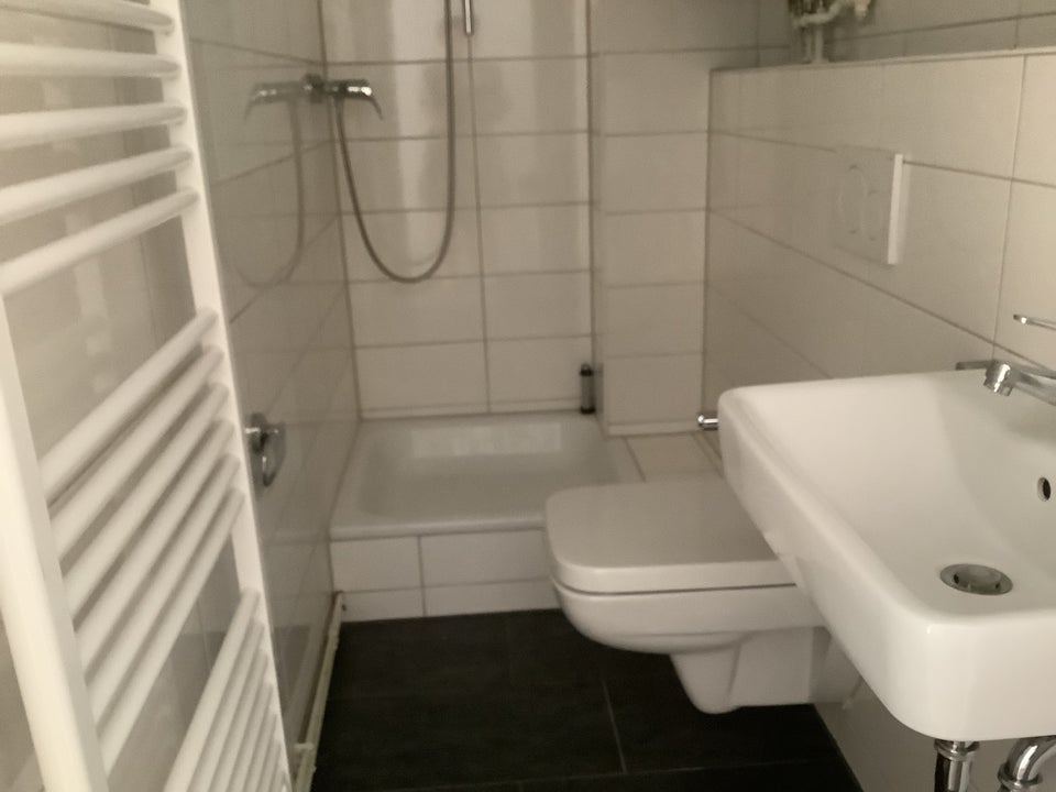 Kleine Wohnung für Singles! - Foto 4