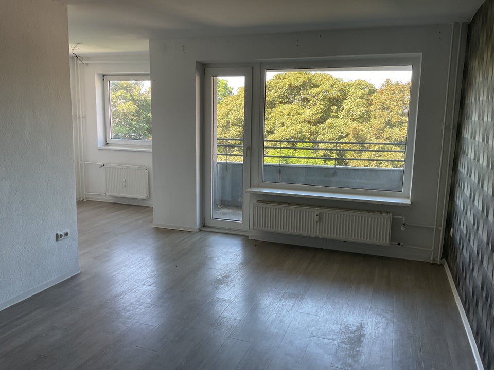 Renovierte 3-Zimmer-Wohnung mit Balkon - Foto 1