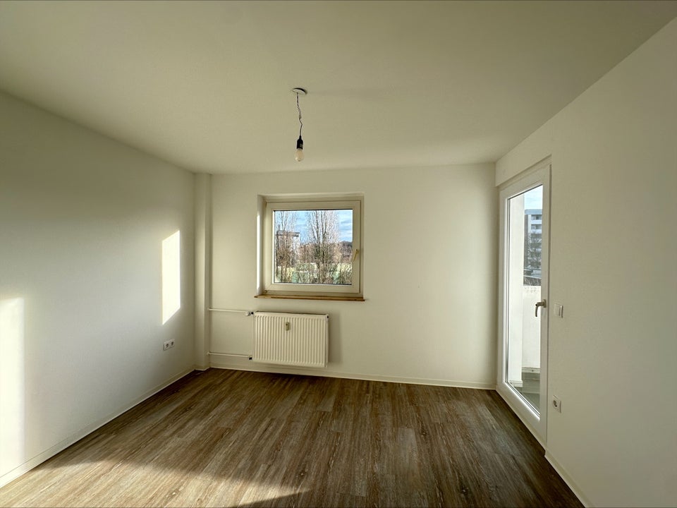 Geräumige 3-Zi.-Wohnung mit Balkon in LEV. Steinbüchel! - Photo 3