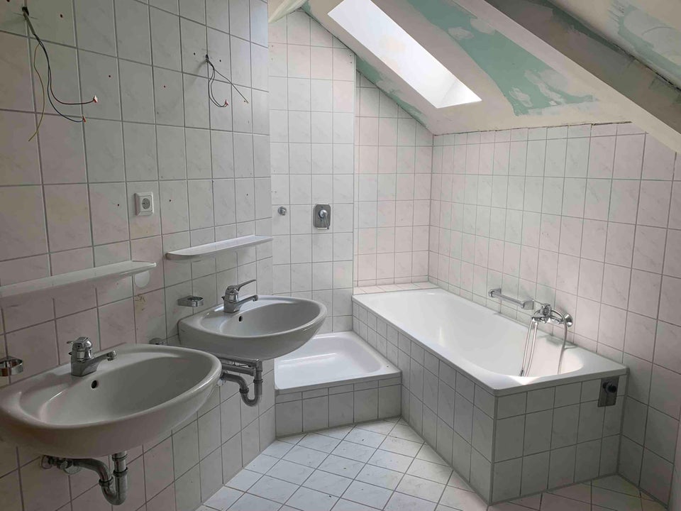 Frischer Wind, frische Farbe! Sanierte 3-Zimmer-Wohnung! - Photo 1