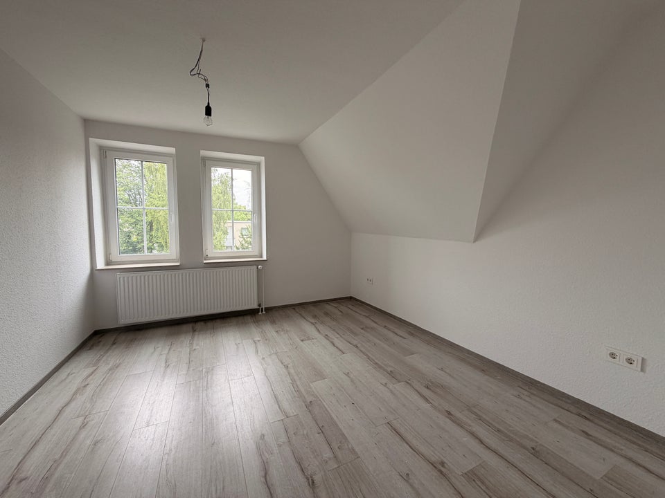 Lust auf Veränderung? Günstige 2,5-Zi.-Wohnung mit Ausblick - Foto 2