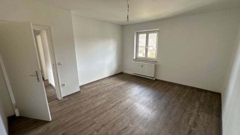 Tolle 3,5-Zimmer-Wohnung mit Balkon - Photo 4